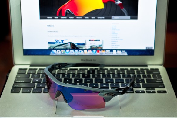 for Golf use RADARLOCK™ PATH SKU# OO9181-04   Color: Matte Heather Grey/G30 Iridium Vented & Grey Vented