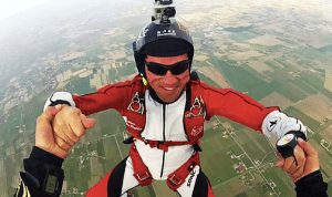 Oakley Wind Jacket for extreme sports