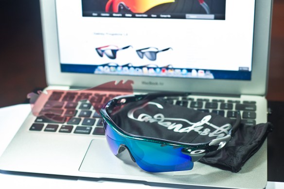 cavendish pouch of Oakley RadarLock Mark Cavendish Signature Series Path detailed view