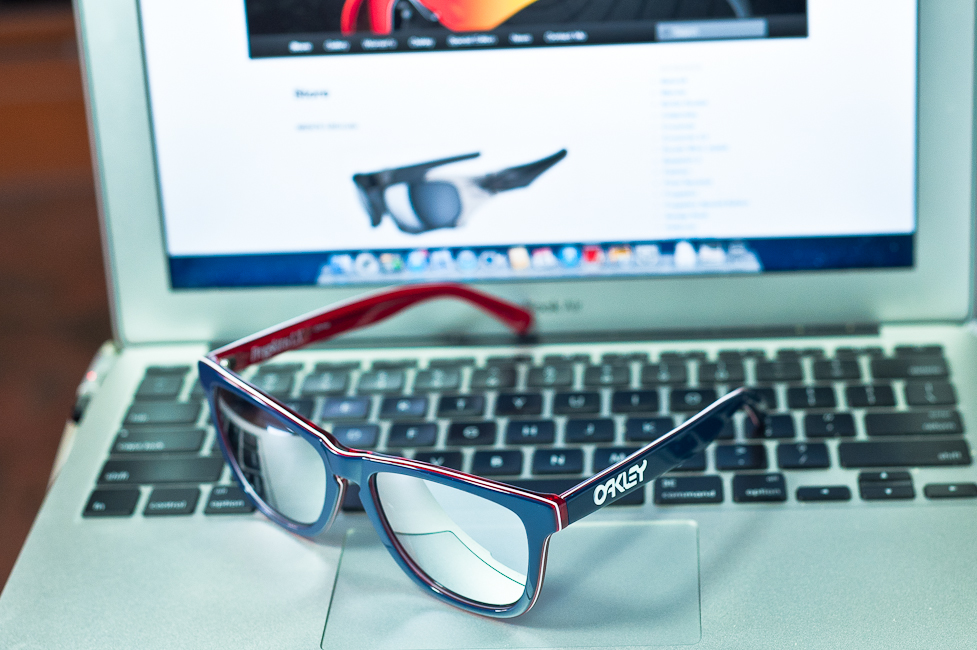 Oakley Frogskins LX details by wahliaodotcom