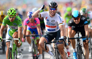Mark Cavendish wears his own Oakley Signature Series