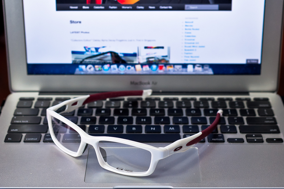 SGD$299 CROSSLINK™ SKU# OX8027-0453   Color: Pearl/Team Cardinal