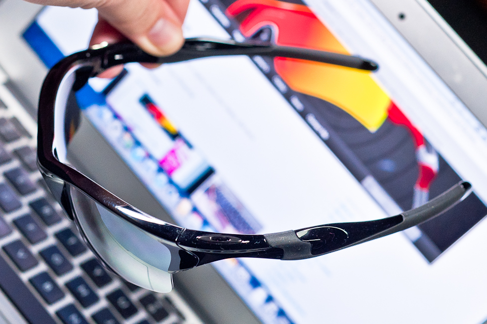 SGD$170 Custom HALF JACKET® 2.0 XL by wahliao.com Singapore Color: Polished Black/Black Iridium For runners with stealth black on black color scheme  Conditions: extreme bright light and hydrophobic lens in the rain.