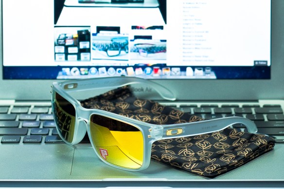 SHAUN WHITE SIGNATURE SERIES POLARIZED HOLBROOK™ SKU# OO9102-42 Color: Matte Clear/24K Polarized