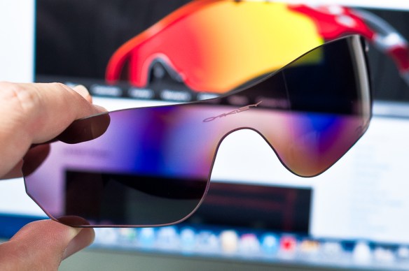 OO Grey Polarized RadarLock goes trippy and shifts colors on a computer screen.
