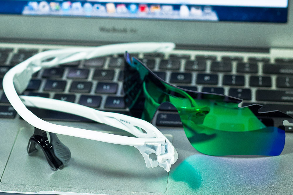 RADARLOCK™ PATH SKU# OO9181-22 Color: Polished White/Jade Iridium Vented & VR28 Vented