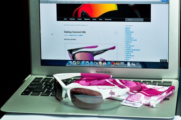 COMMIT® SQ BREAST CANCER AWARENESS EDITION SKU# 24-176 Color: Polished White/G20 Black Iridium