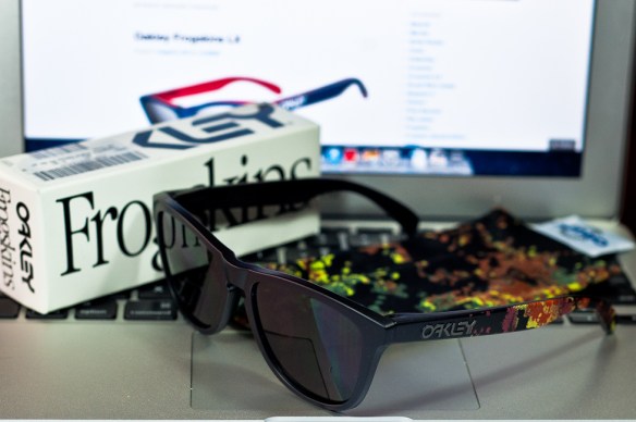 SGD$240 Oakley Frogskins Alpha Decay Matte Black/Dark Grey 24-401